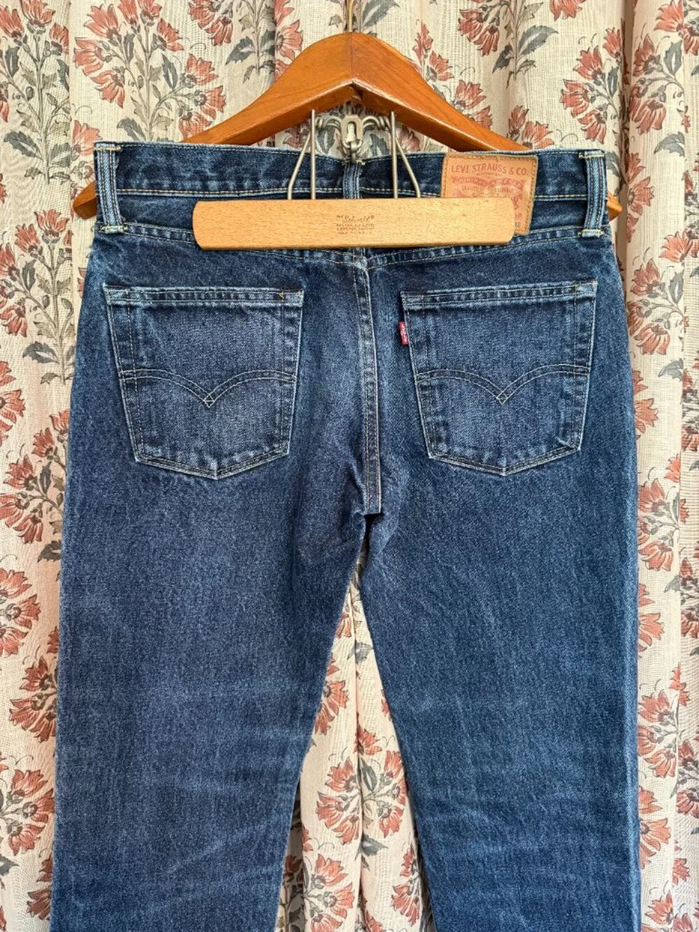 Levis men size